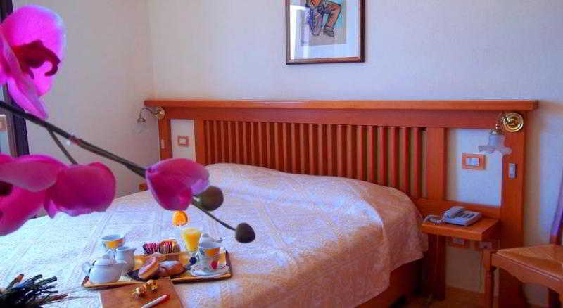 Hotel Ristorante La Conchiglia Cala Gonone Dış mekan fotoğraf